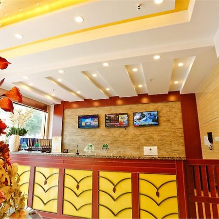 Greentree Inn Beijing Changping Shahe Metro Station Express Hotel Bagian luar foto