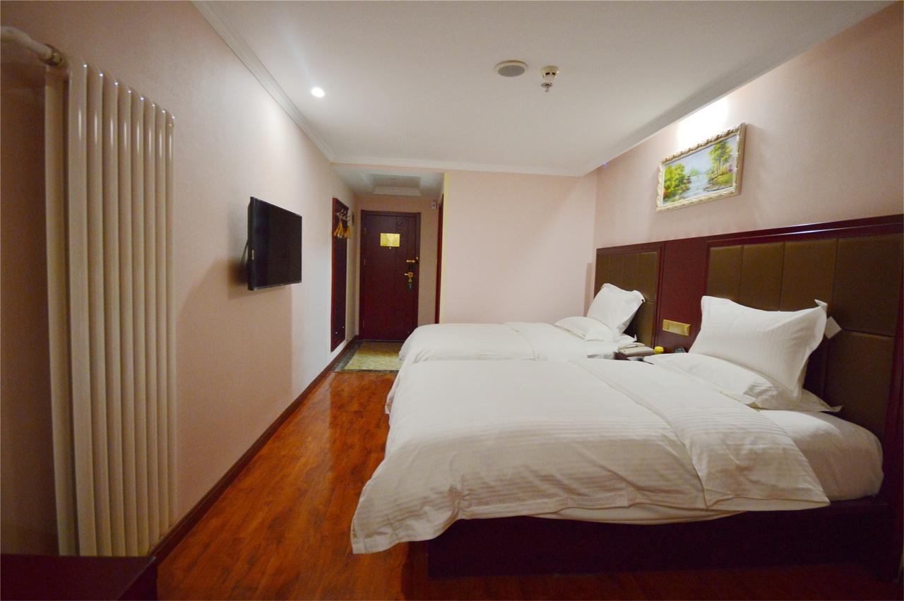 Greentree Inn Beijing Changping Shahe Metro Station Express Hotel Bagian luar foto